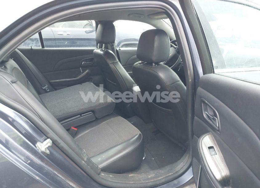 Photo 8 of 2015 Chevrolet Malibu 1LT (VIN 1G11C5SLXFF152639)