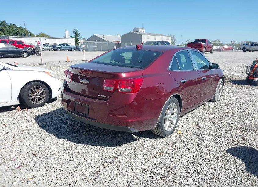 Photo 4 of 2015 Chevrolet Malibu 1LT (VIN 1G11C5SLXFF191926)