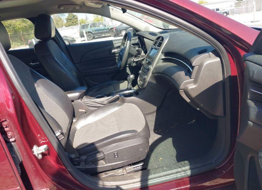 Photo 5 of 2015 Chevrolet Malibu 1LT (VIN 1G11C5SLXFF191926)