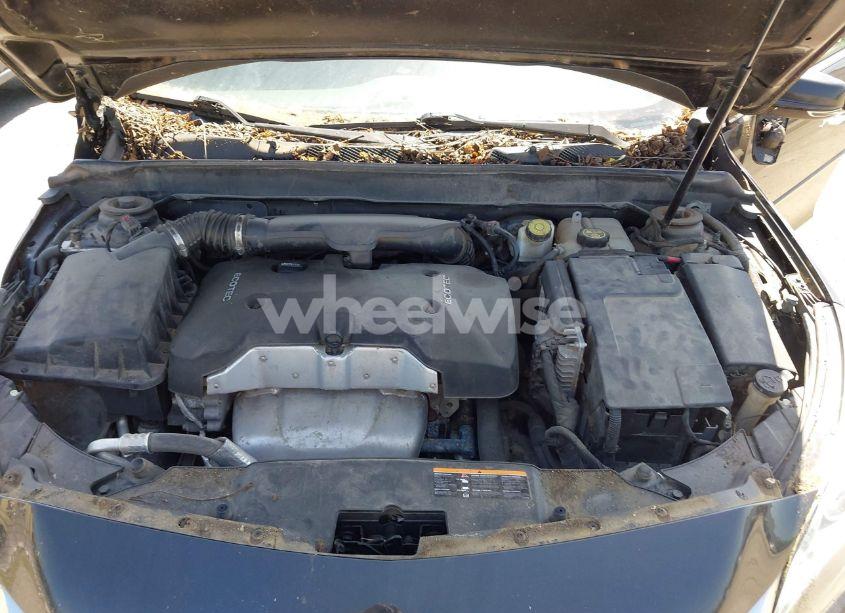 Photo 10 of 2015 Chevrolet Malibu 1LT (VIN 1G11C5SLXFF217604)