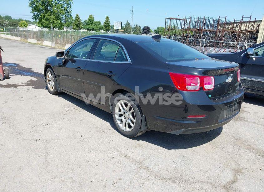 Photo 3 of 2015 Chevrolet Malibu 1LT (VIN 1G11C5SLXFF217604)