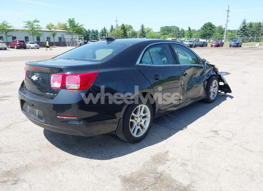 Photo 4 of 2015 Chevrolet Malibu 1LT (VIN 1G11C5SLXFF217604)