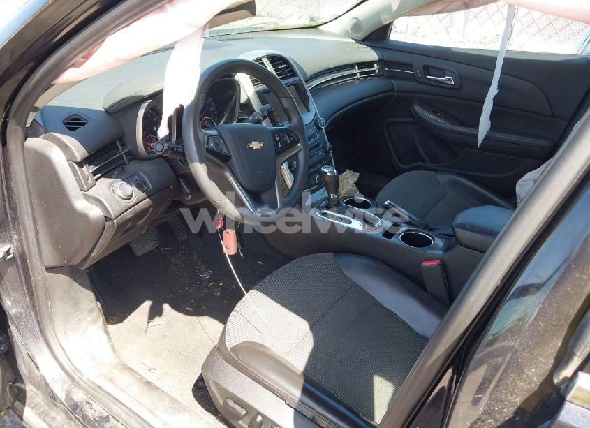 Photo 5 of 2015 Chevrolet Malibu 1LT (VIN 1G11C5SLXFF217604)