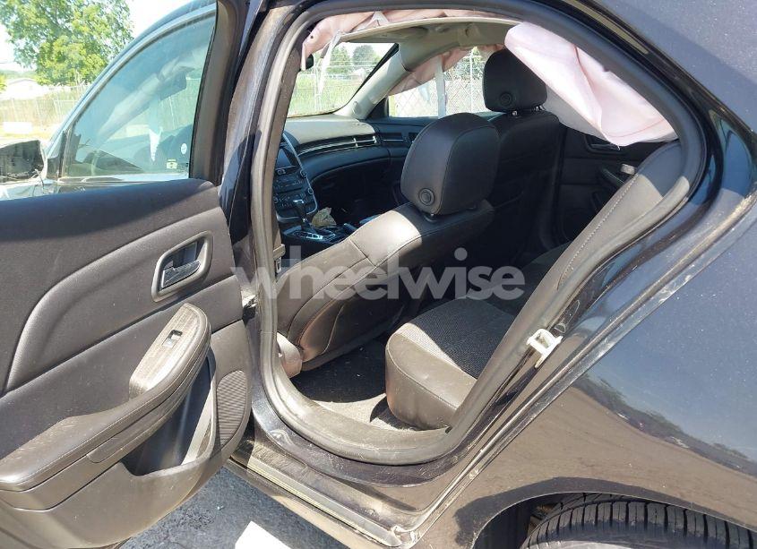 Photo 8 of 2015 Chevrolet Malibu 1LT (VIN 1G11C5SLXFF217604)