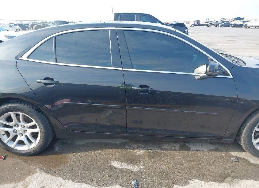 Photo 13 of 2015 Chevrolet Malibu 1LT (VIN 1G11C5SLXFF232376)