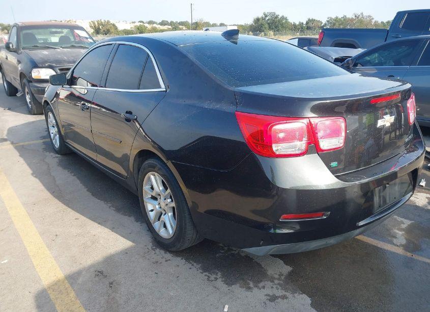 Photo 3 of 2015 Chevrolet Malibu 1LT (VIN 1G11C5SLXFF232376)