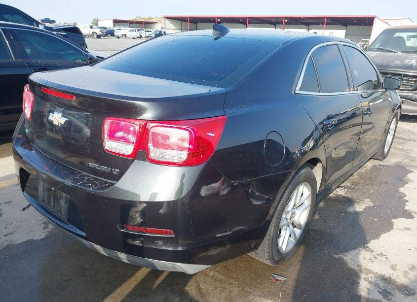 Photo 4 of 2015 Chevrolet Malibu 1LT (VIN 1G11C5SLXFF232376)