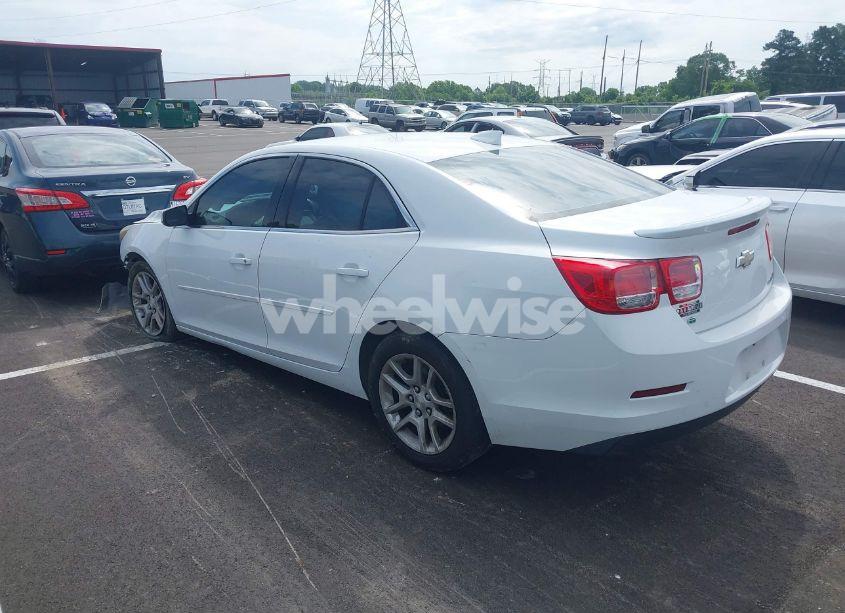 Photo 3 of 2015 Chevrolet Malibu 1LT (VIN 1G11C5SLXFF237299)