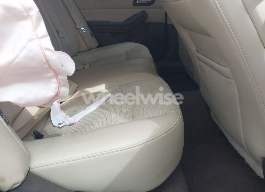 Photo 8 of 2015 Chevrolet Malibu 1LT (VIN 1G11C5SLXFF237299)