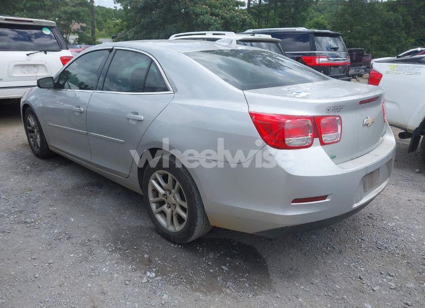 Photo 3 of 2015 Chevrolet Malibu 1LT (VIN 1G11C5SLXFF244303)