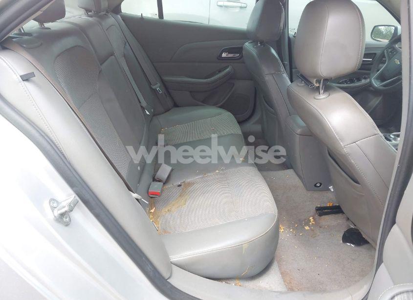 Photo 8 of 2015 Chevrolet Malibu 1LT (VIN 1G11C5SLXFF244303)