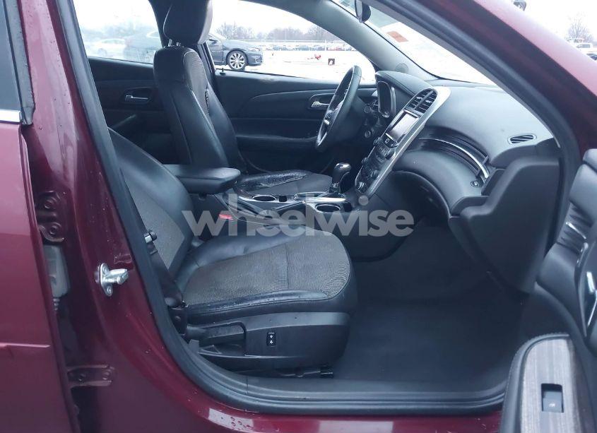 Photo 5 of 2015 Chevrolet Malibu 1LT (VIN 1G11C5SLXFF269962)