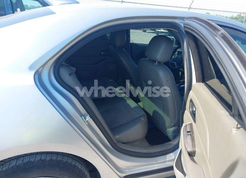 Photo 8 of 2015 Chevrolet Malibu 1LT (VIN 1G11C5SLXFF271159)