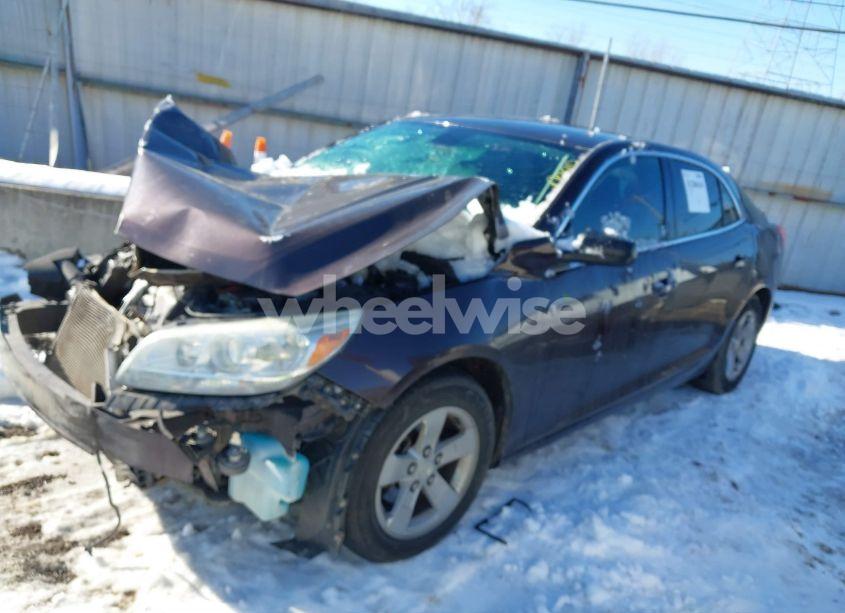 Photo 2 of 2015 Chevrolet Malibu 1LT (VIN 1G11C5SLXFF333336)