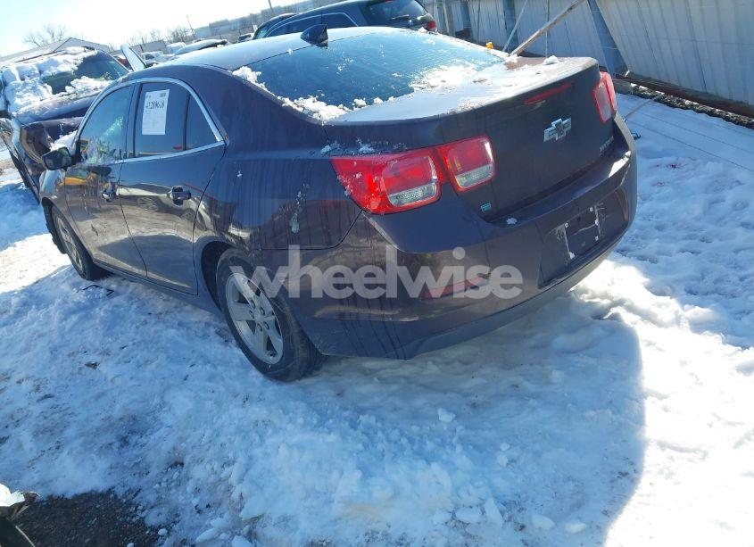 Photo 3 of 2015 Chevrolet Malibu 1LT (VIN 1G11C5SLXFF333336)