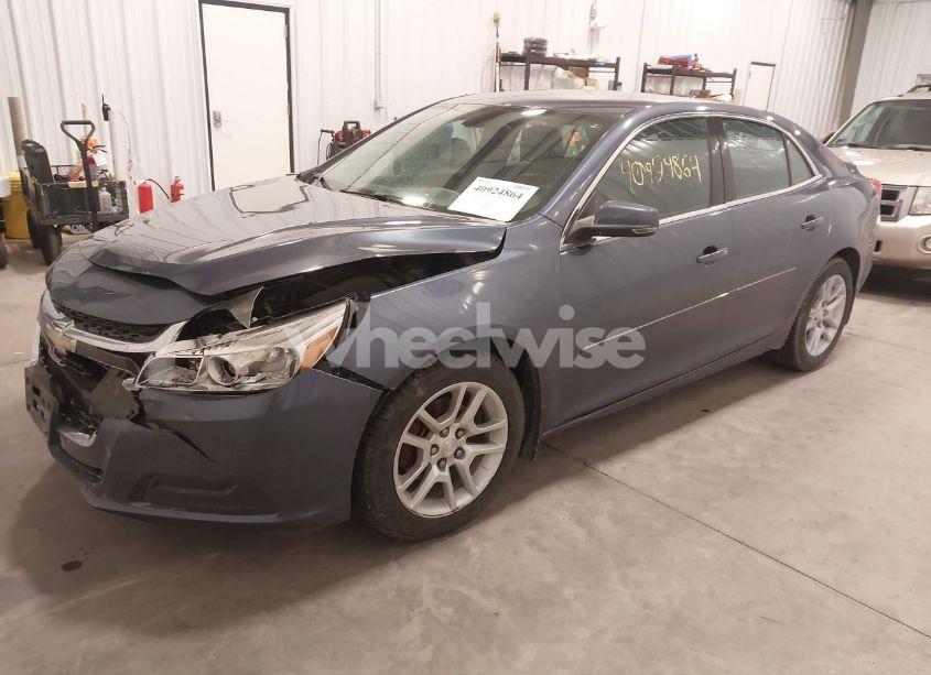 Photo 2 of 2015 Chevrolet Malibu 1LT (VIN 1G11C5SLXFF334440)