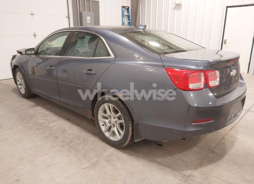 Photo 3 of 2015 Chevrolet Malibu 1LT (VIN 1G11C5SLXFF334440)
