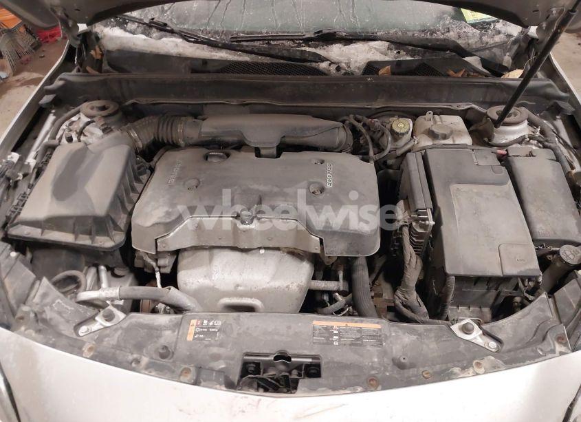 Photo 10 of 2015 Chevrolet Malibu 1LT (VIN 1G11C5SLXFF350850)