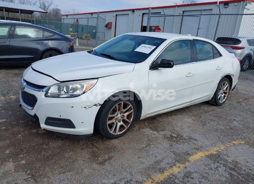 Photo 2 of 2015 Chevrolet Malibu 1LT (VIN 1G11C5SLXFU139160)