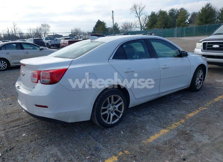 Photo 4 of 2015 Chevrolet Malibu 1LT (VIN 1G11C5SLXFU139160)