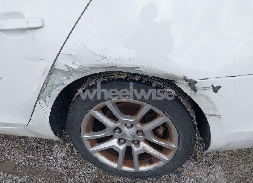 Photo 6 of 2015 Chevrolet Malibu 1LT (VIN 1G11C5SLXFU139160)