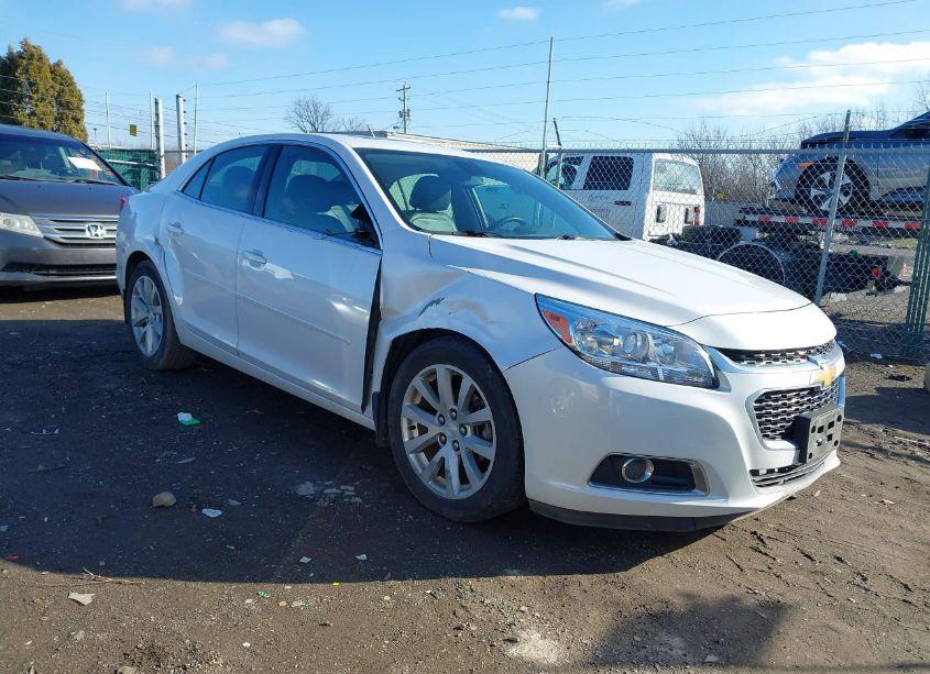 2015 Chevrolet Malibu 2LT (VIN 1G11D5SL0FF185601) main photo