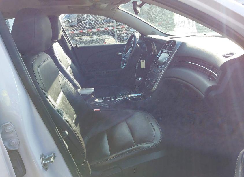Photo 5 of 2015 Chevrolet Malibu 2LT (VIN 1G11D5SL0FF185601)