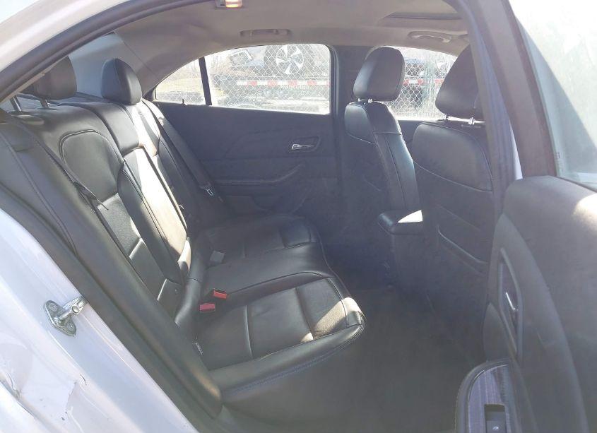 Photo 8 of 2015 Chevrolet Malibu 2LT (VIN 1G11D5SL0FF185601)