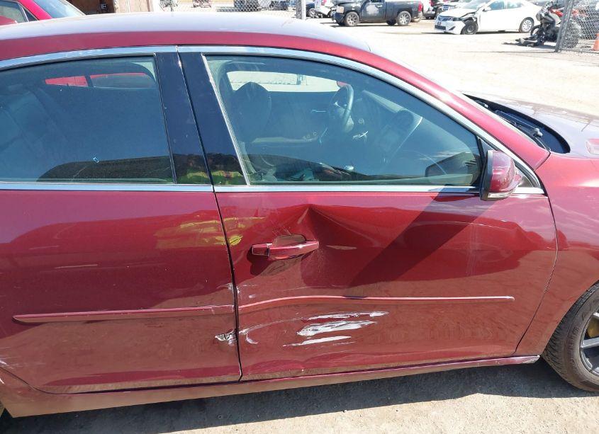 Photo 13 of 2015 Chevrolet Malibu 2LT (VIN 1G11D5SL0FF204034)