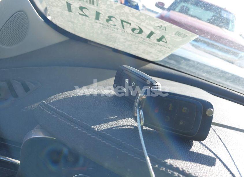 Photo 11 of 2015 Chevrolet Malibu 2LT (VIN 1G11D5SL0FF208469)