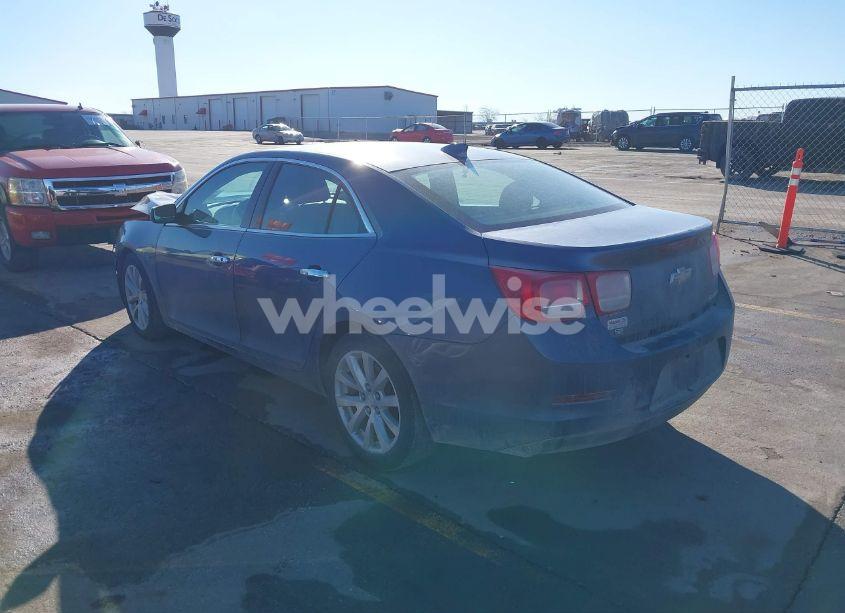 Photo 3 of 2015 Chevrolet Malibu 2LT (VIN 1G11D5SL0FF208469)