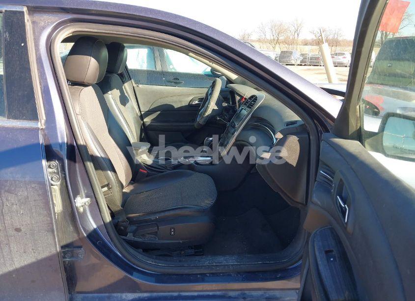 Photo 5 of 2015 Chevrolet Malibu 2LT (VIN 1G11D5SL0FF208469)