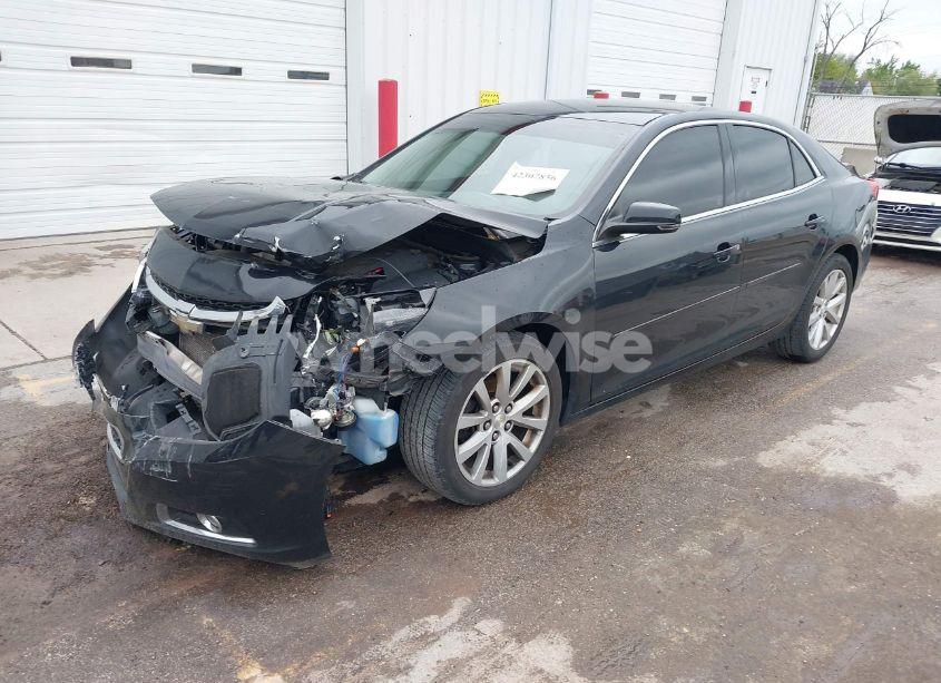 Photo 2 of 2015 Chevrolet Malibu 2LT (VIN 1G11D5SL0FF322133)