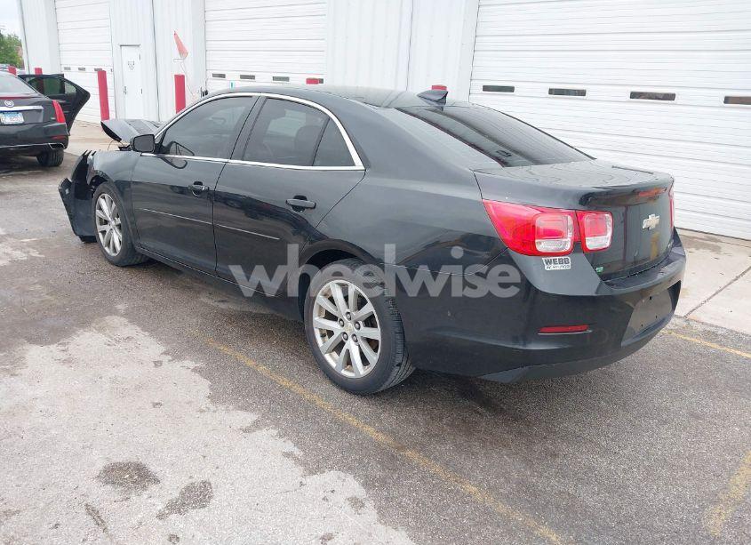 Photo 3 of 2015 Chevrolet Malibu 2LT (VIN 1G11D5SL0FF322133)