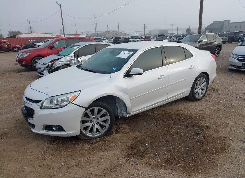 Photo 2 of 2015 Chevrolet Malibu 2LT (VIN 1G11D5SL0FF322939)