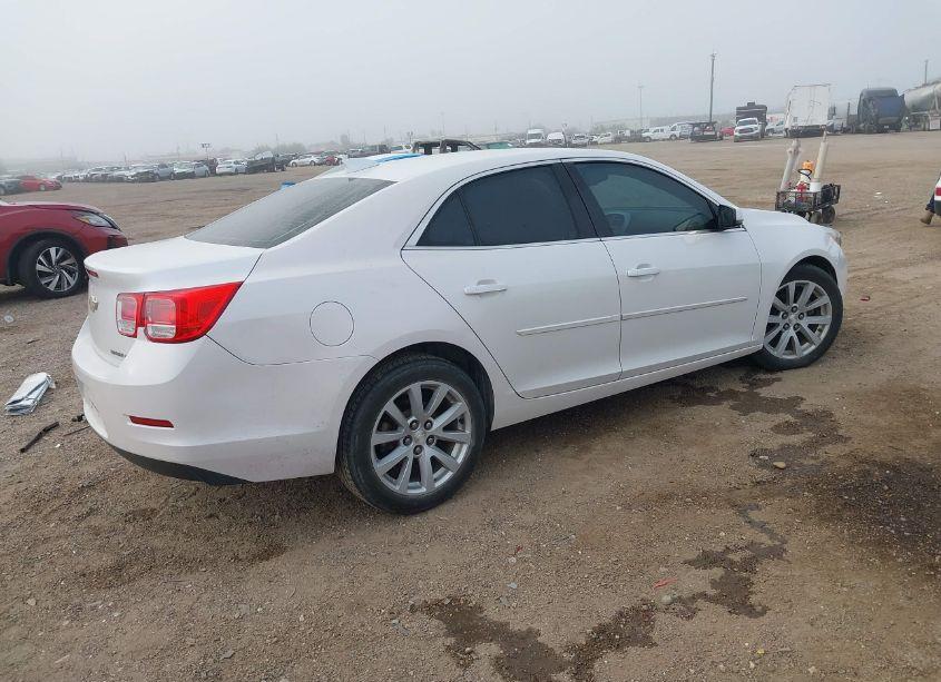 Photo 4 of 2015 Chevrolet Malibu 2LT (VIN 1G11D5SL0FF322939)