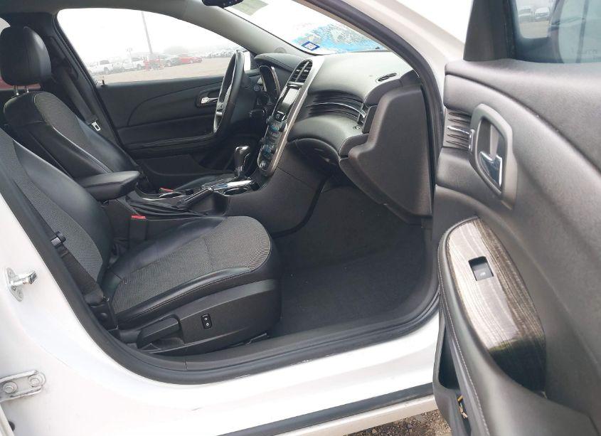 Photo 5 of 2015 Chevrolet Malibu 2LT (VIN 1G11D5SL0FF322939)