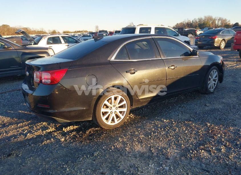 Photo 4 of 2015 Chevrolet Malibu 2LT (VIN 1G11D5SL1FF123785)