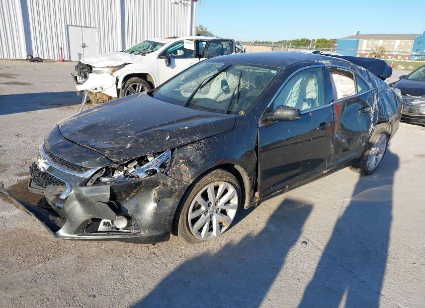 Photo 2 of 2015 Chevrolet Malibu 2LT (VIN 1G11D5SL1FF127478)