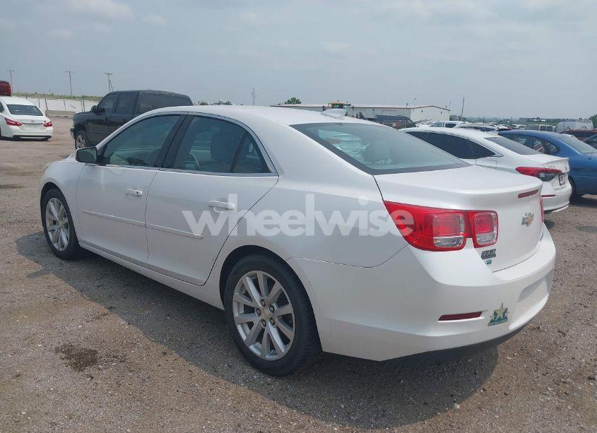 Photo 3 of 2015 Chevrolet Malibu 2LT (VIN 1G11D5SL1FF139419)