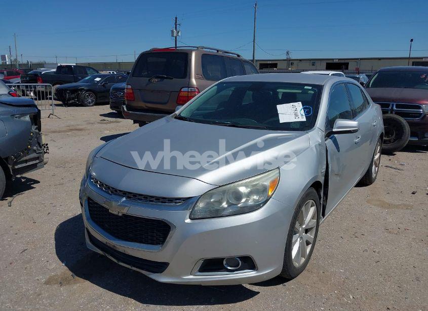 Photo 2 of 2015 Chevrolet Malibu 2LT (VIN 1G11D5SL1FF168208)