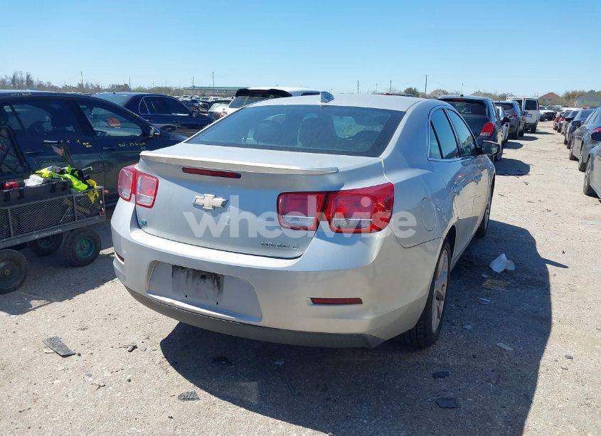 Photo 4 of 2015 Chevrolet Malibu 2LT (VIN 1G11D5SL1FF168208)