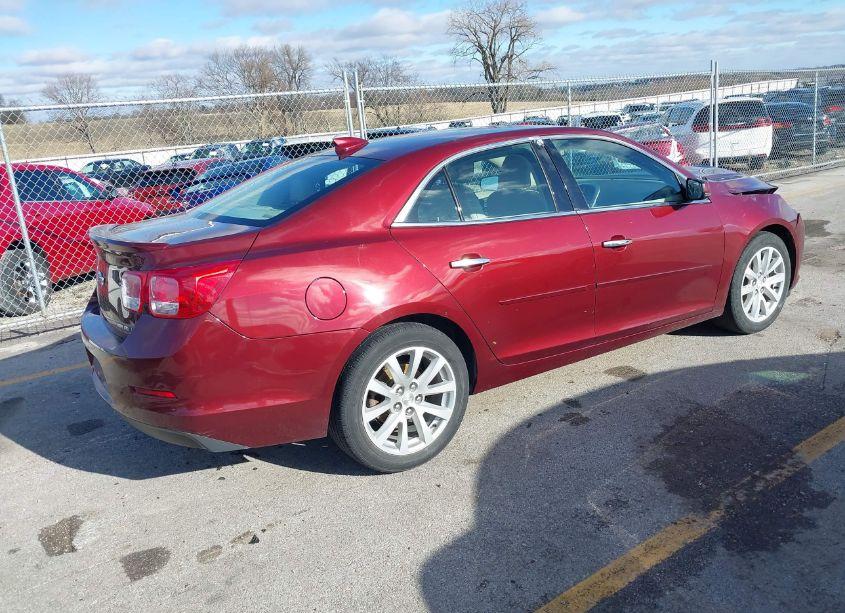 Photo 4 of 2015 Chevrolet Malibu 2LT (VIN 1G11D5SL1FF168869)