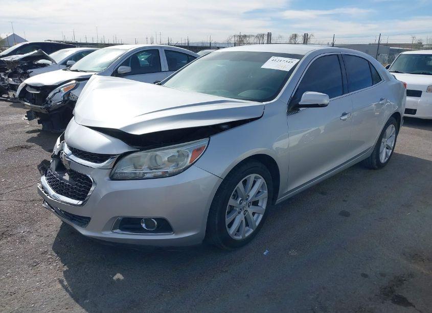 Photo 2 of 2015 Chevrolet Malibu 2LT (VIN 1G11D5SL1FF173537)