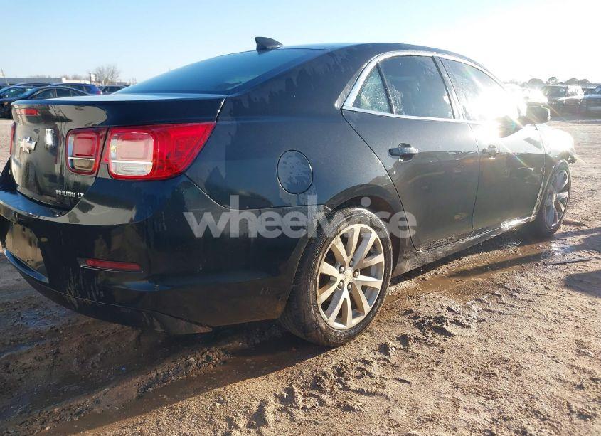 Photo 4 of 2015 Chevrolet Malibu 2LT (VIN 1G11D5SL1FF251735)