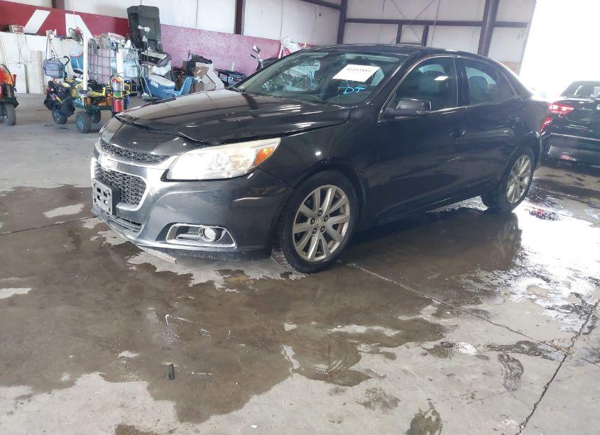 Photo 2 of 2015 Chevrolet Malibu 2LT (VIN 1G11D5SL1FF304577)