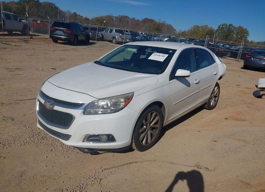 Photo 2 of 2015 Chevrolet Malibu 2LT (VIN 1G11D5SL1FU138525)