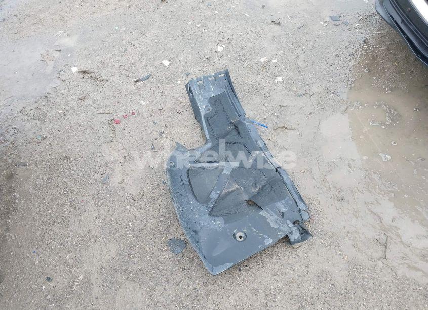 Photo 12 of 2015 Chevrolet Malibu 2LT (VIN 1G11D5SL2FF114464)