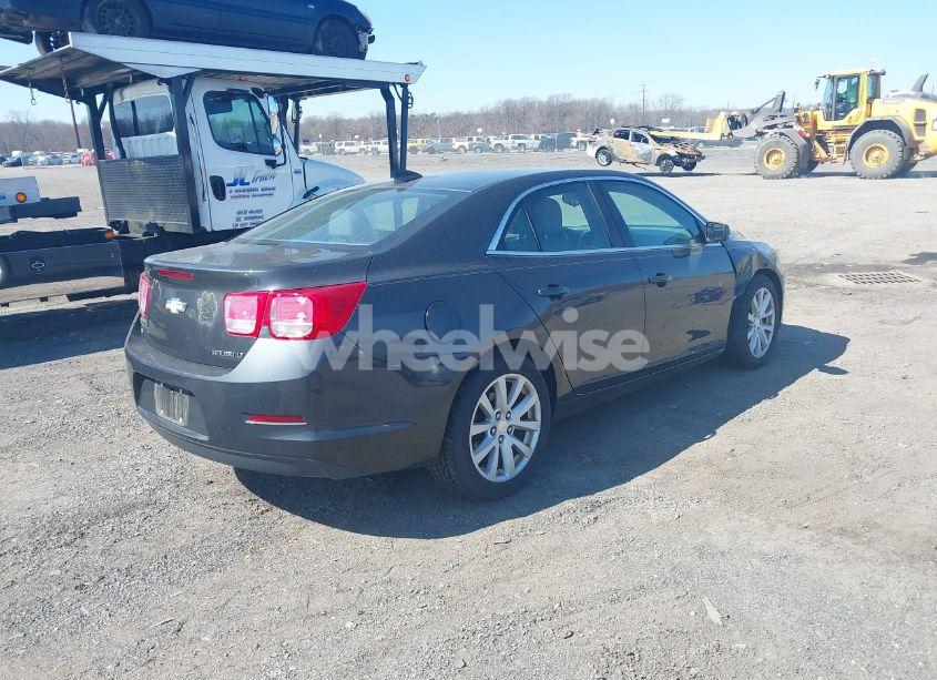 Photo 4 of 2015 Chevrolet Malibu 2LT (VIN 1G11D5SL2FF158822)