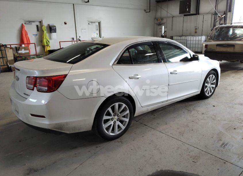 Photo 4 of 2015 Chevrolet Malibu 2LT (VIN 1G11D5SL2FF177967)
